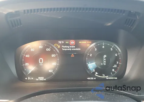 2018 Volvo Xc60 T5 из США, поврежденный, VIN LYV102RK1JB078554